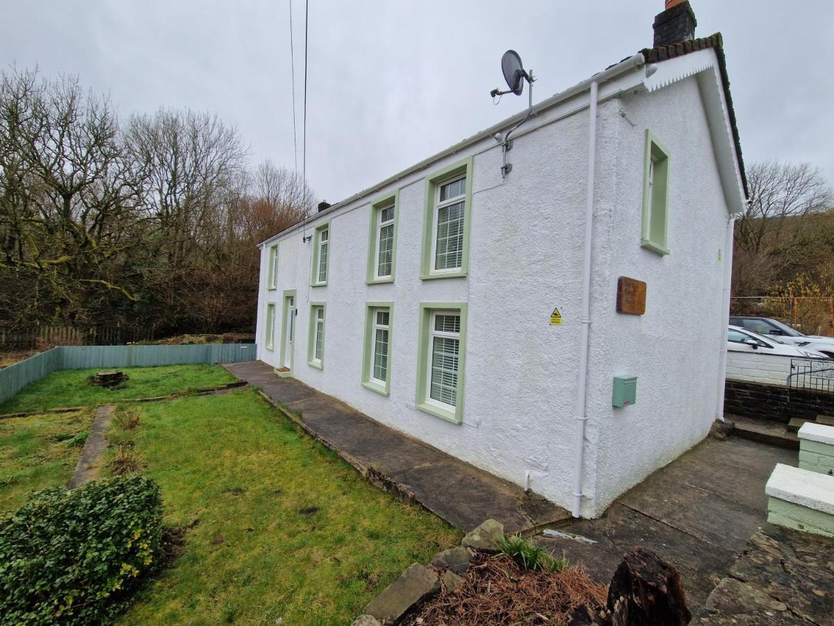 Lewis Gethin House, Newly Renovated Cottage Sleeps 9, Close To Bike Park Wales Merthyr Tydfil Exterior photo