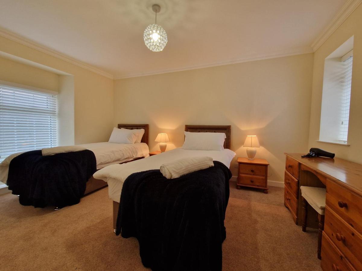 Lewis Gethin House, Newly Renovated Cottage Sleeps 9, Close To Bike Park Wales Merthyr Tydfil Exterior photo